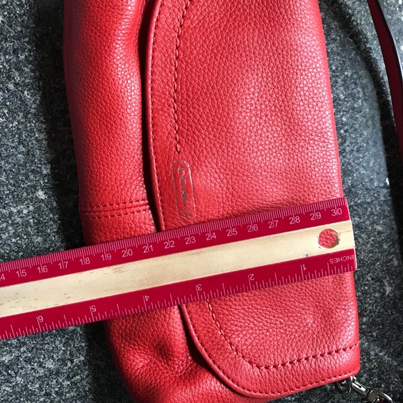 Coach Clutch - Picture 5 of 5